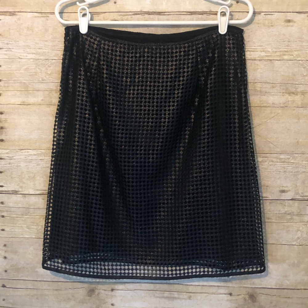 Leon Max limited edition black mid skirt size 8